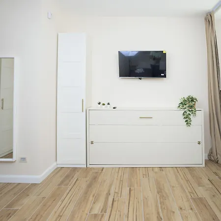 게스트하우스 Sant'erasmo 4*