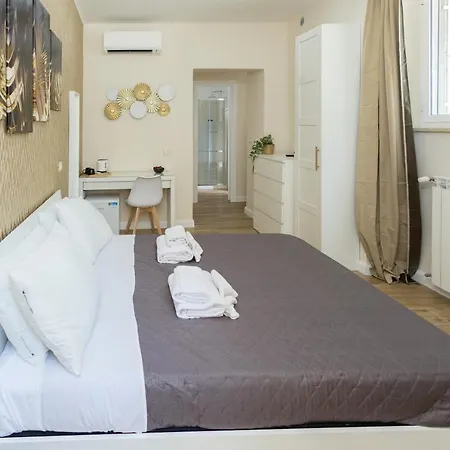 Πανσιόν Sant'erasmo 4*